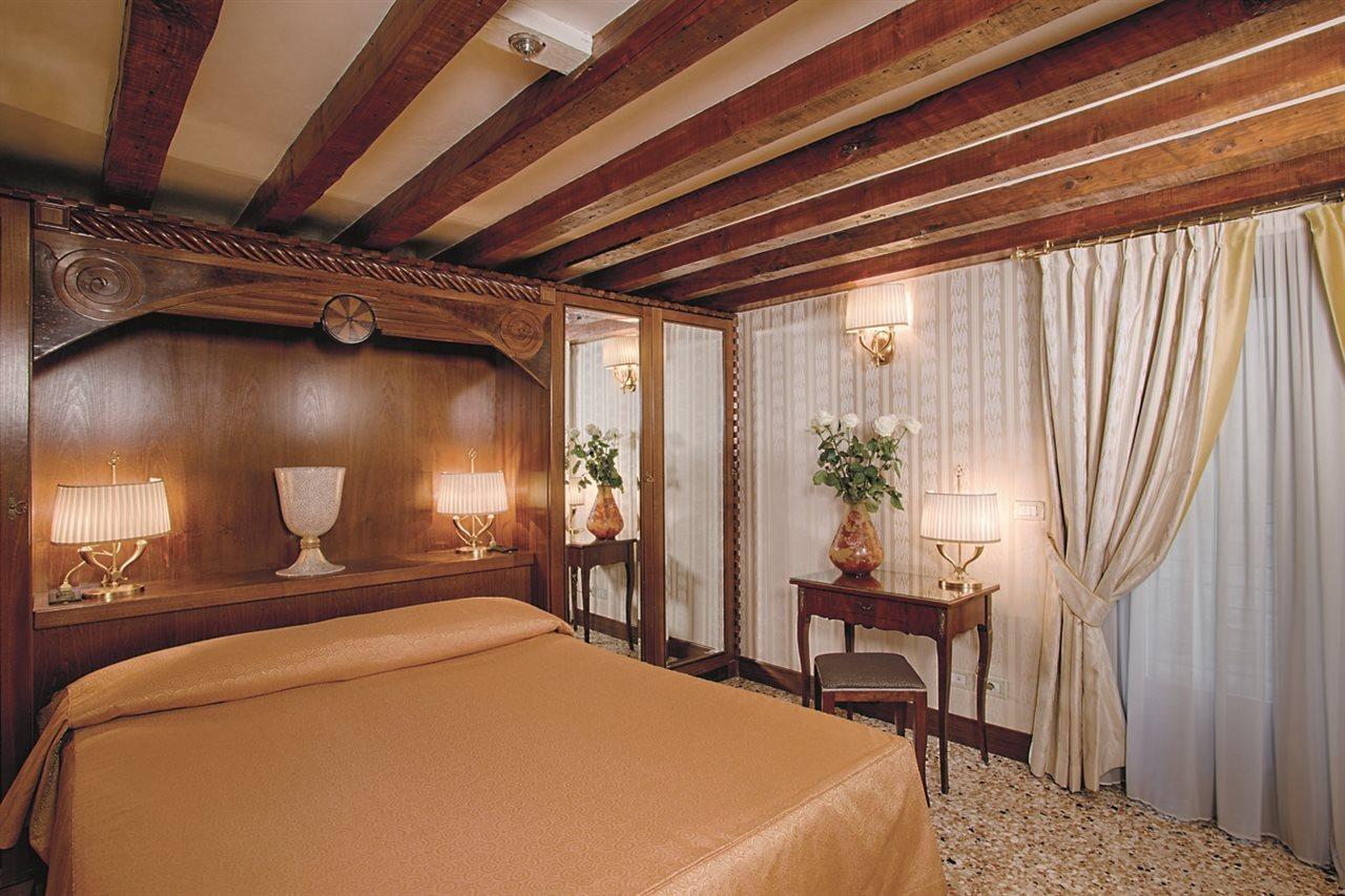 Hotel Palazzo Stern Venice Exterior photo