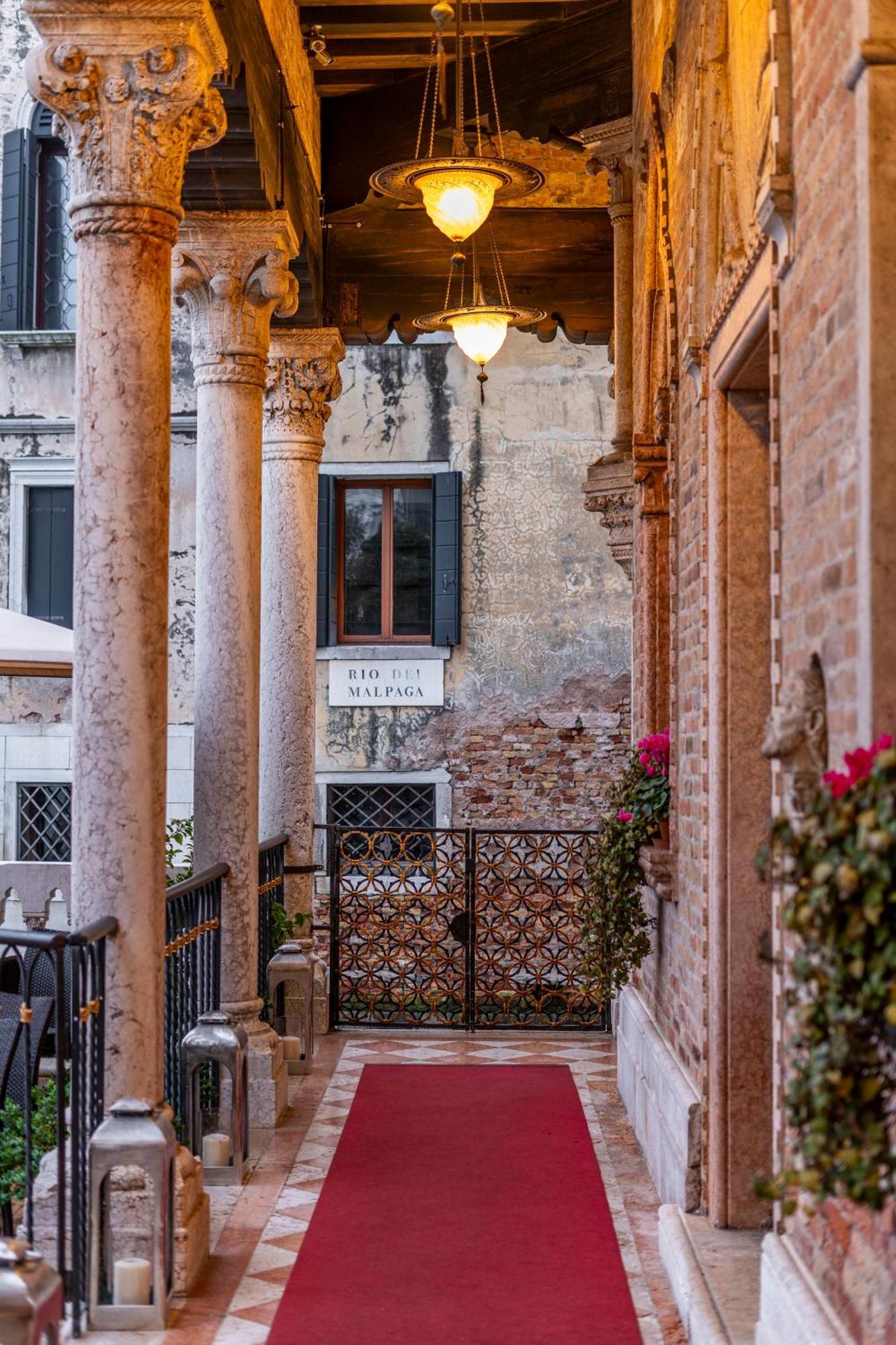 Hotel Palazzo Stern Venice Exterior photo